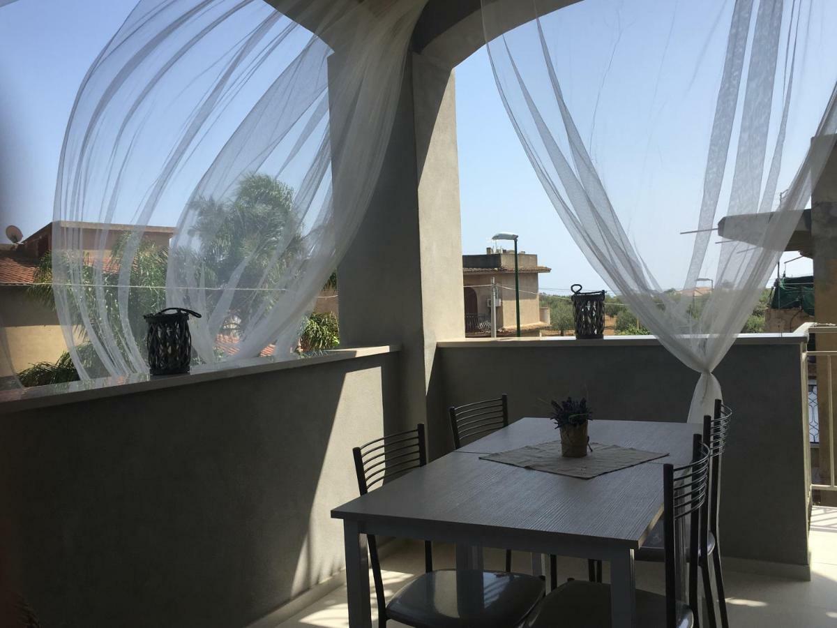 B&B La Via Di Casa 圣莱昂 外观 照片
