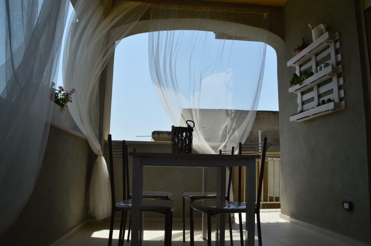 B&B La Via Di Casa 圣莱昂 外观 照片