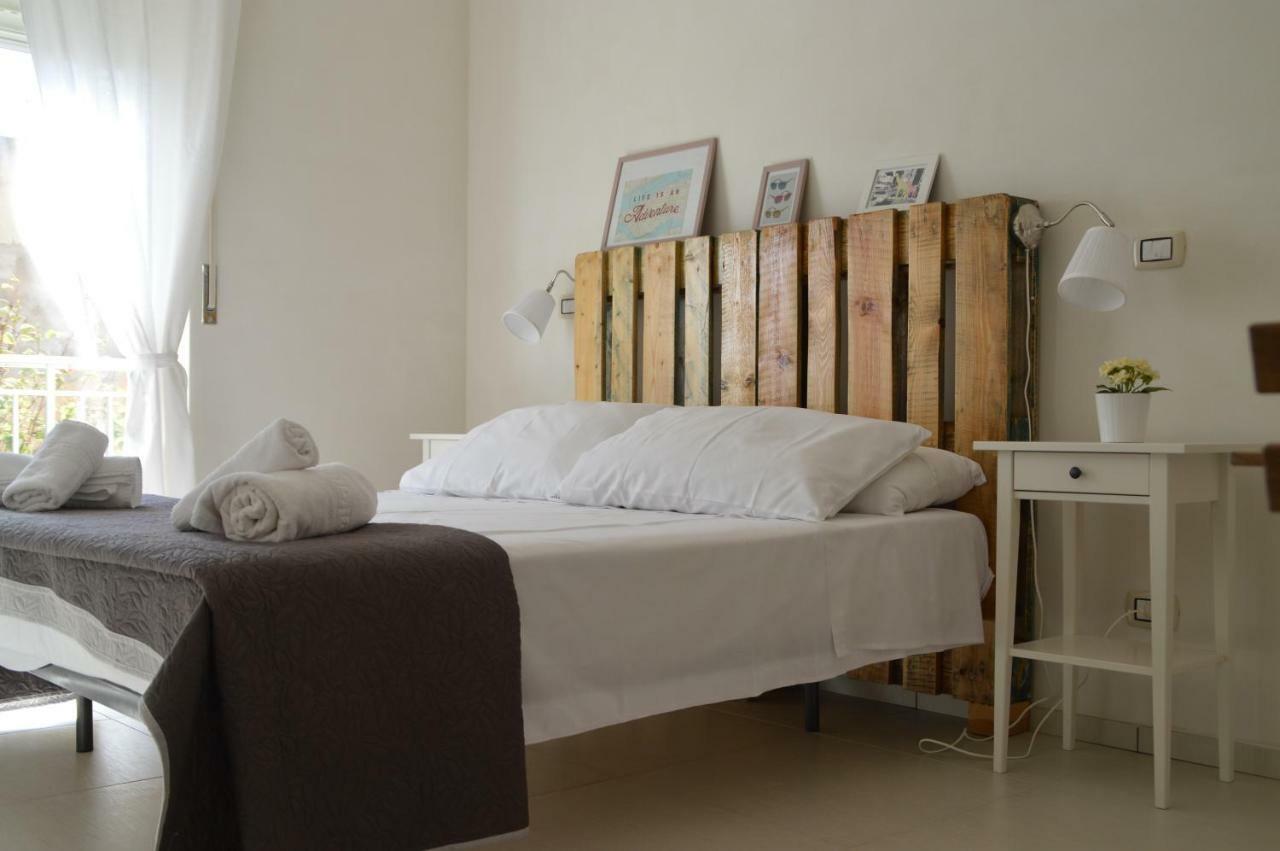 B&B La Via Di Casa 圣莱昂 外观 照片
